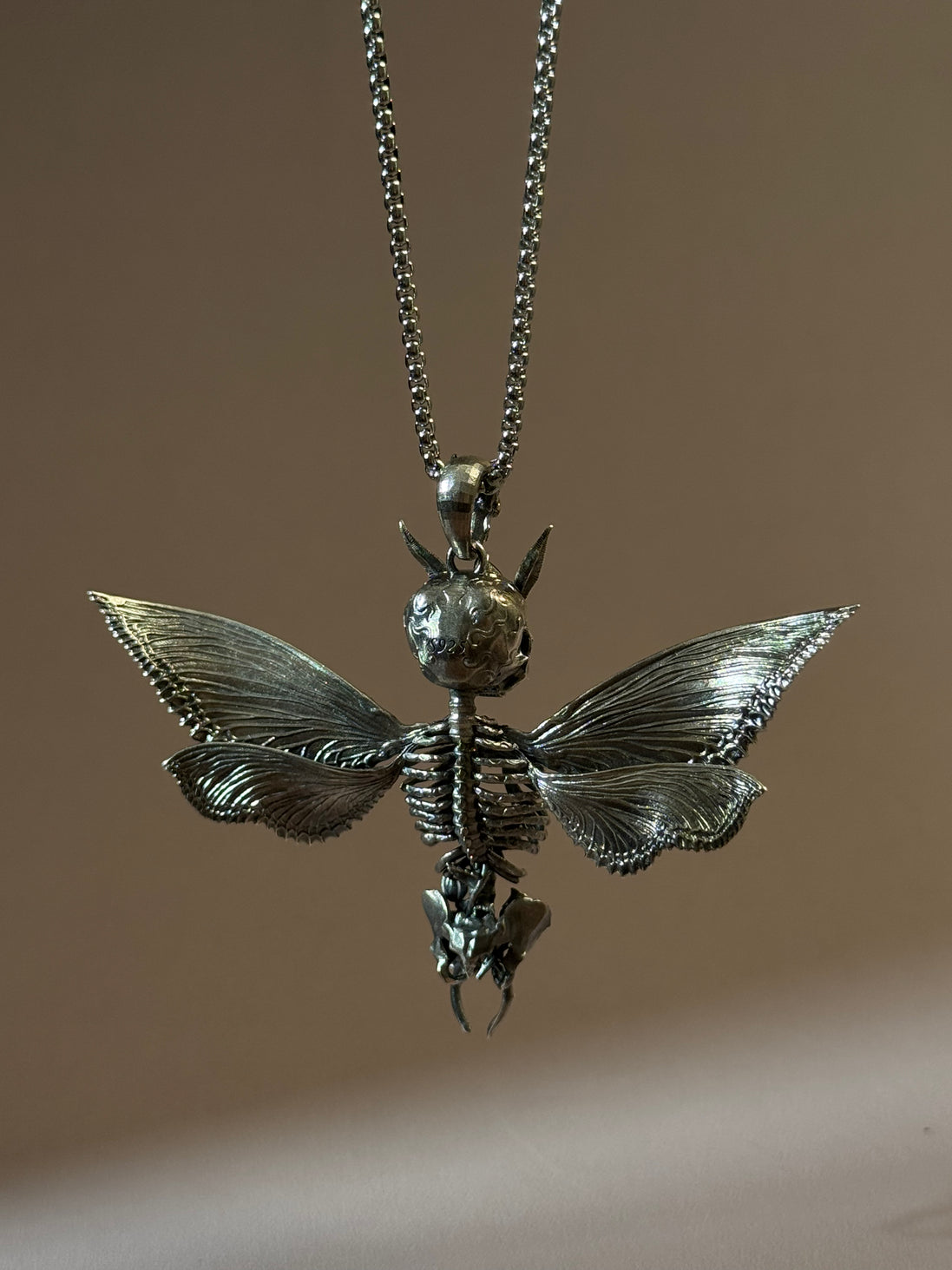 The Skull Queen Bee