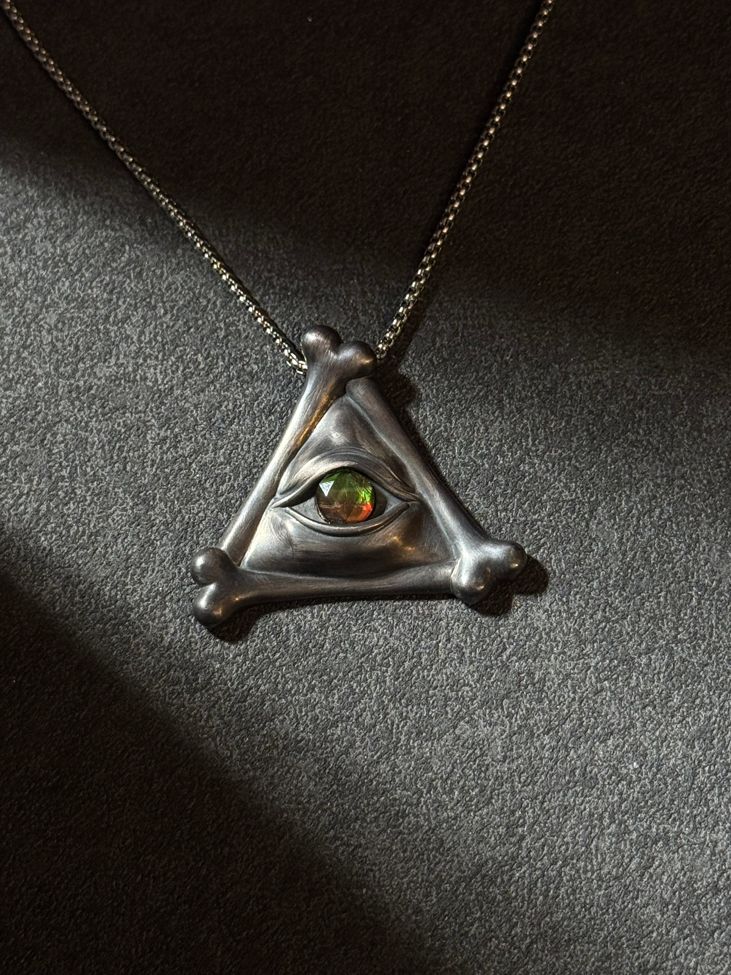 925 sterling silver all seeing eye pendant necklace with green gemstone detail1