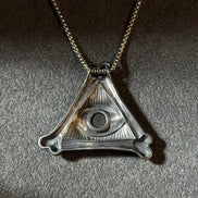 925 sterling silver all seeing eye pendant necklace with green gemstone detail2